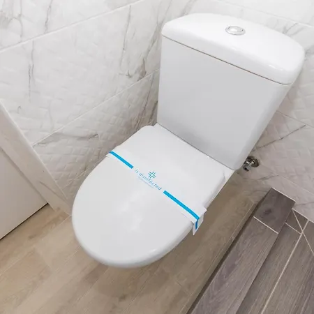 Myfreedom поруч із метро дарниця
